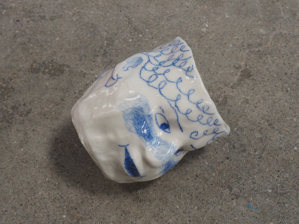 small head 19