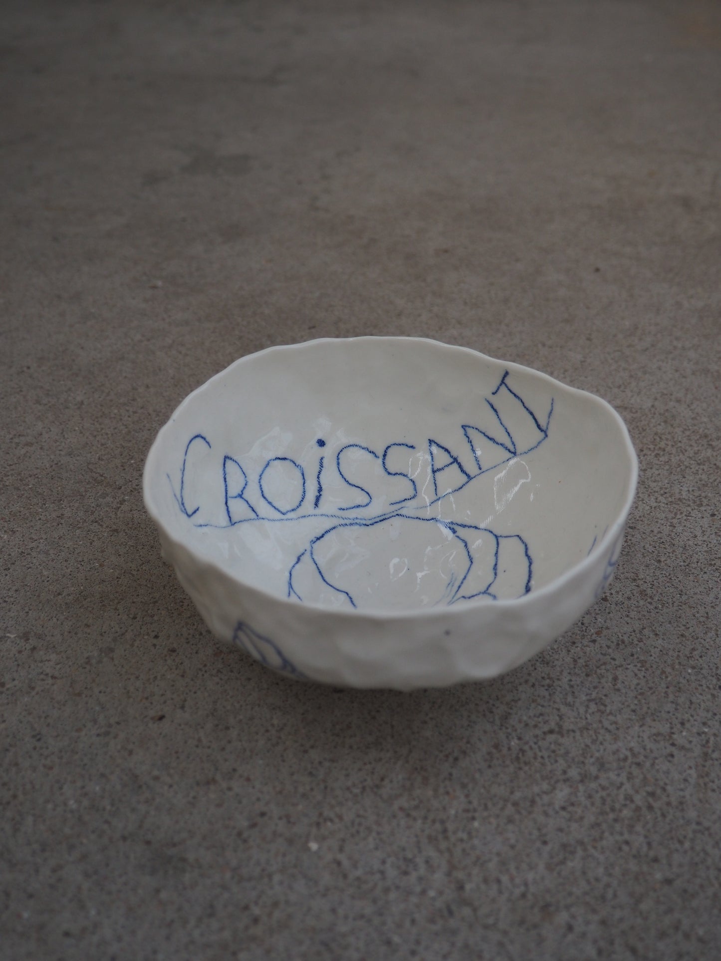 shallow bowl MAISON ARLOT CHENG (croissant au beurre)
