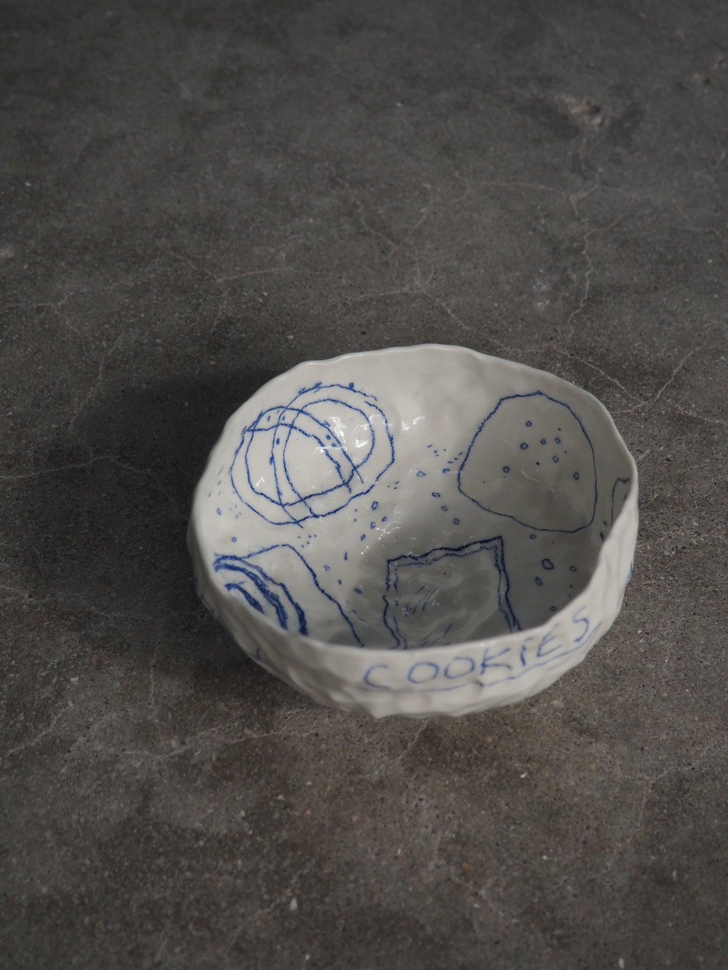 giant bowl LA MAISON ARLOT CHENG (cookies)