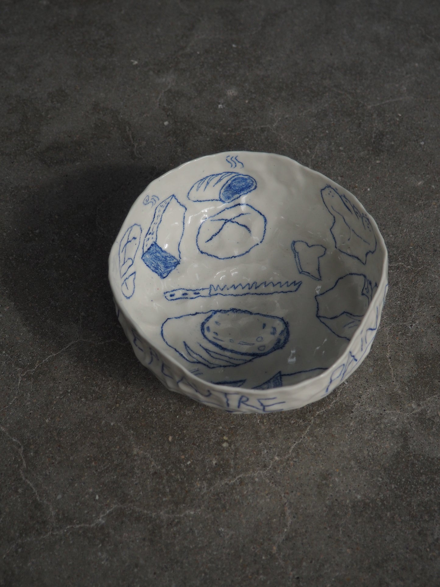 giant bowl LA MAISON ARLOT CHENG (pains)
