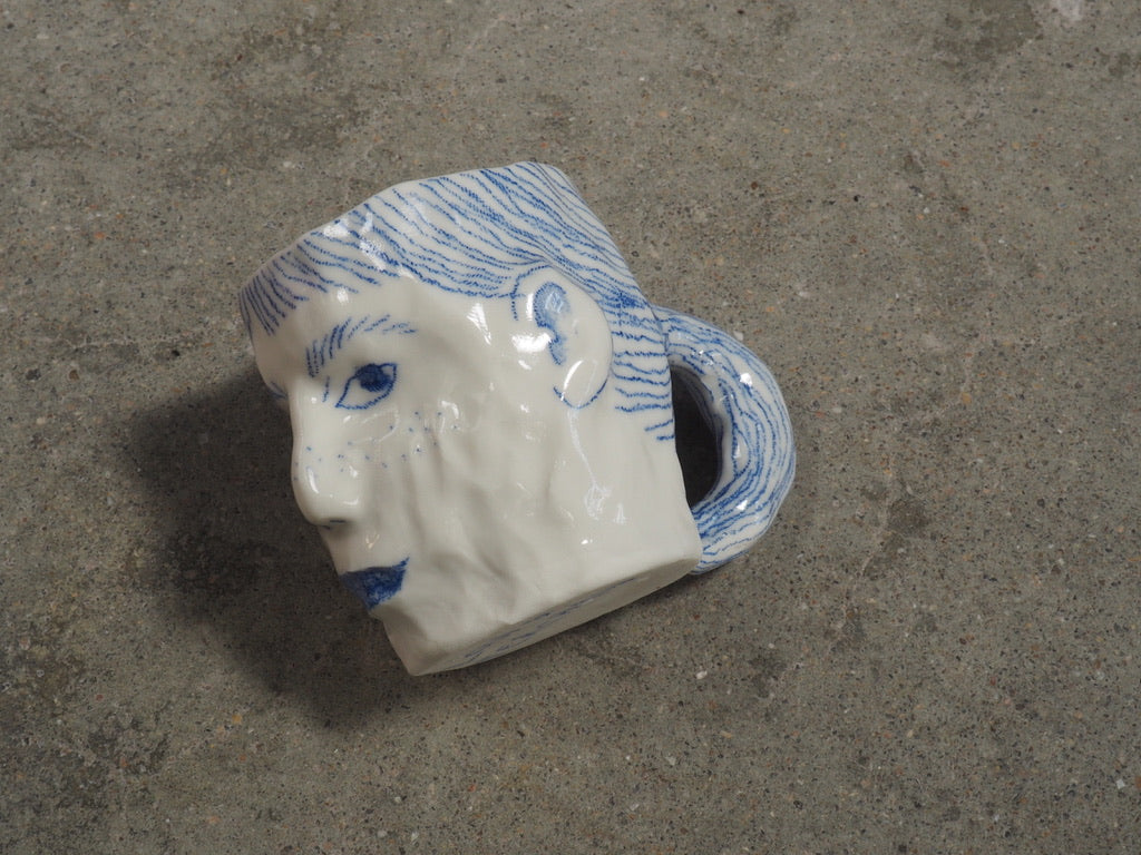 small head 4